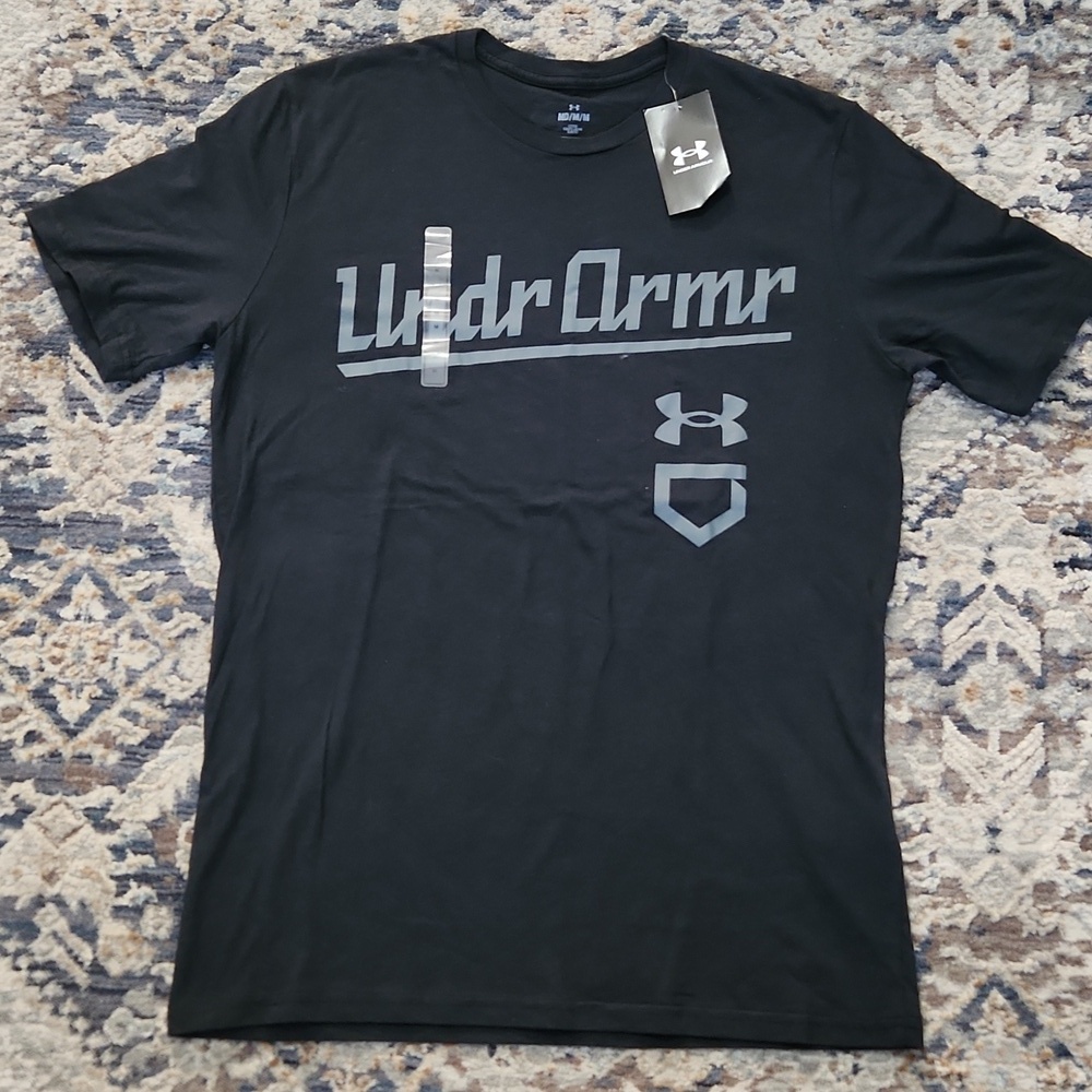 Under Armour Men's Black T-Shirt